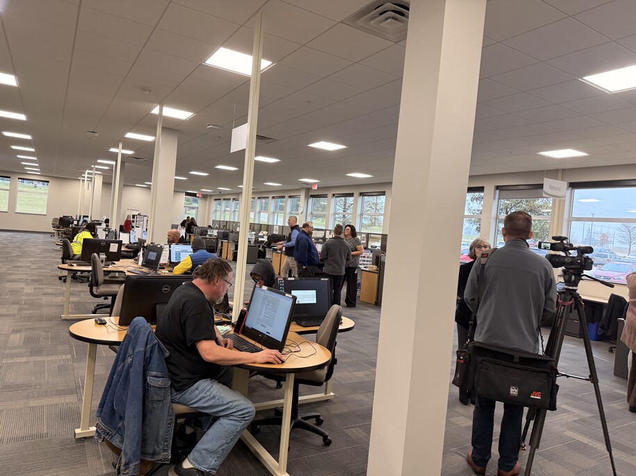 View of main floor at the IowaWORKS Cedar Rapids office